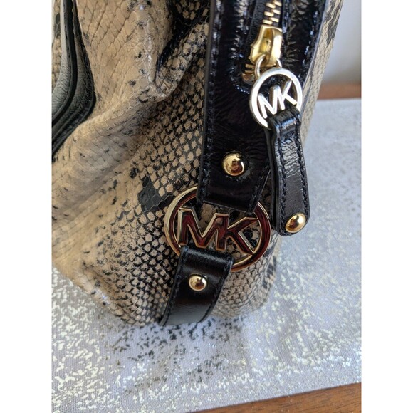 Michael Kors Honey Black Patent Leather Snake Python Embossed Tote Shoulder Bag - Picture 5 of 16